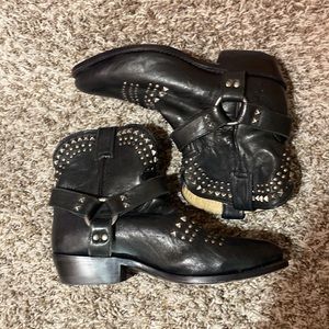 Freaking adorable studded leather Frye boots